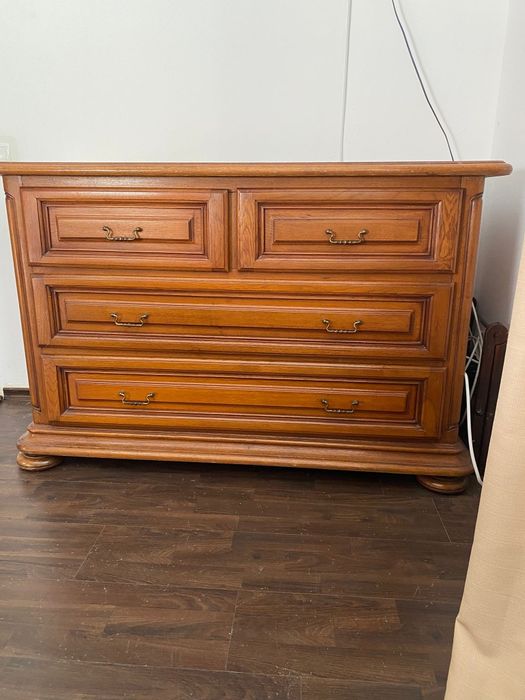 Vând Mobilă dormitor