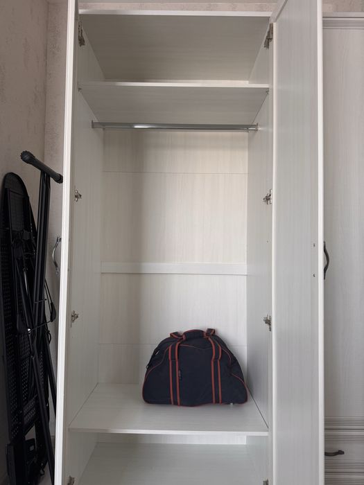 Шкаф срочно продается