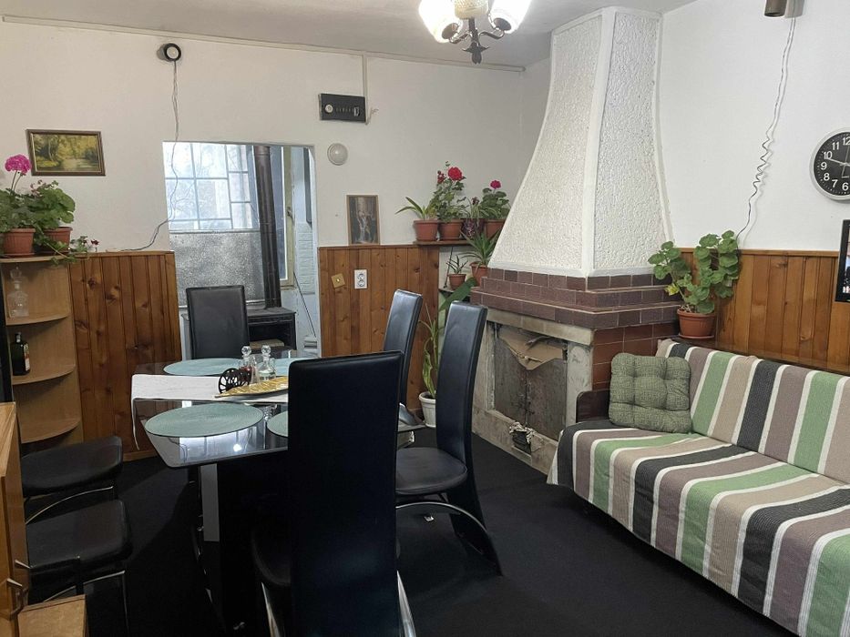 Къща/вила близо до град Шумен и Хитрино