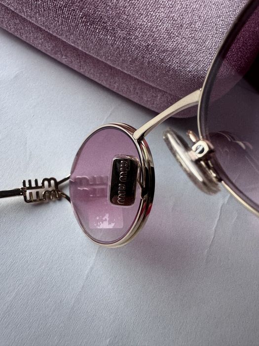 Ochelari de soare Miu Miu Oval SMU 52Y 54-21 125, Noi