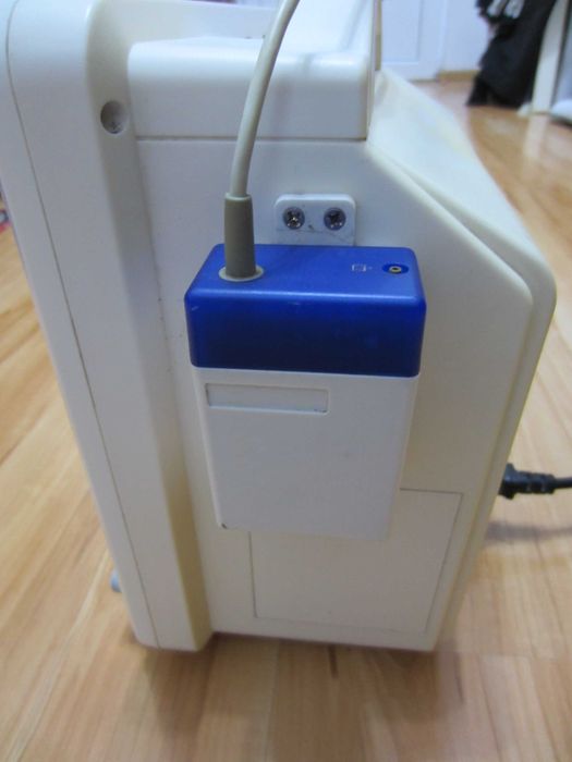 Monitor multiparametric/functii vitale Somo PM12 pt. cabinete etc...