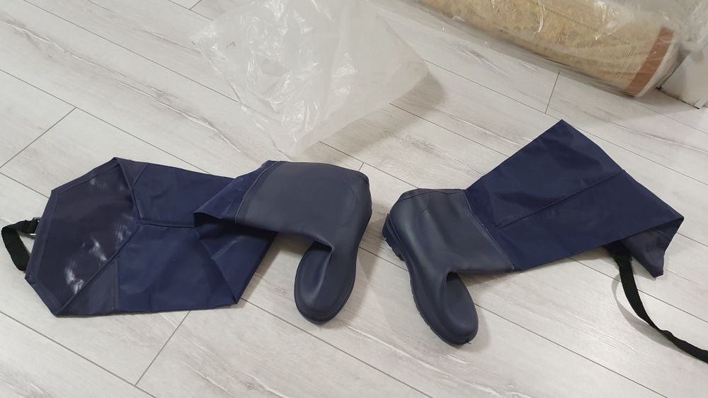 Продаю рыболовные сапоги