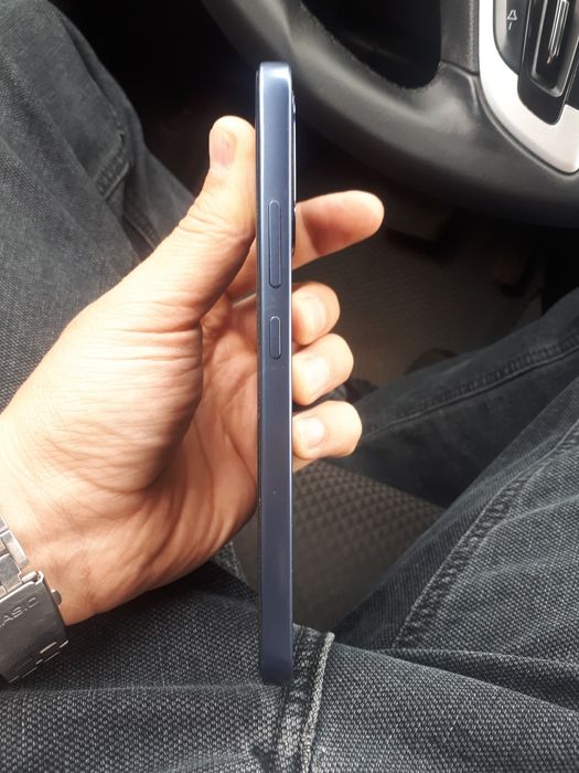 Телефон OPPO A6 Pro 256g