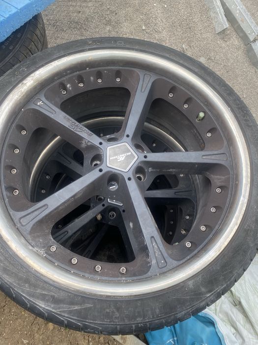 Продавам джанти с гуми 22 цола