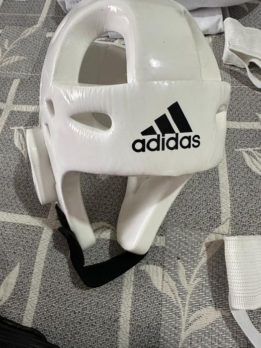 Продаю комплект на таэквондо