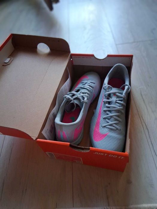 Nike стоножки 39номер