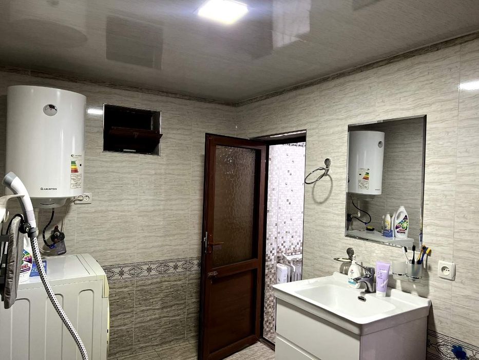 Барча шароитга эга замонавий 6 сот ховли СОТИЛАДИ Карши ш.