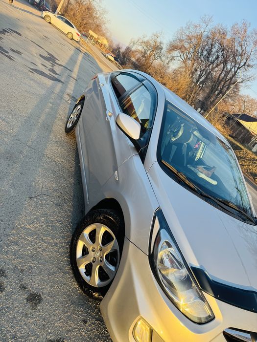 Срочно срочно продам машину