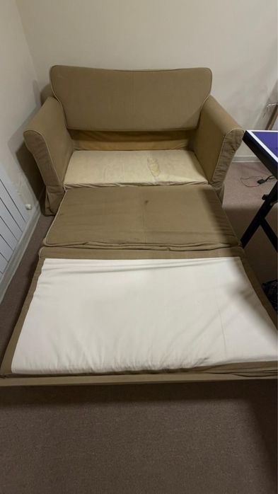 Диван раскладной, двухместный