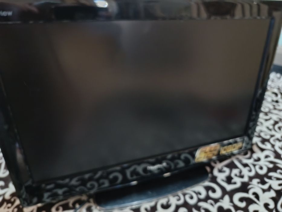 Продам телевизо hisense FULL HD 24 дюйма