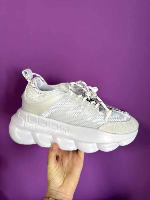 Versace chain reactions