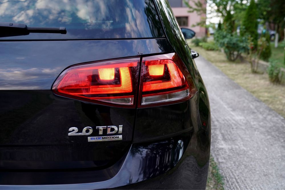 Volkswagen Golf 2.0 TDI BlueMotion Technology DSG Highline