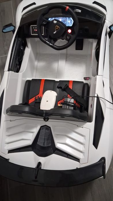 vand masinuta electrica pentru copii