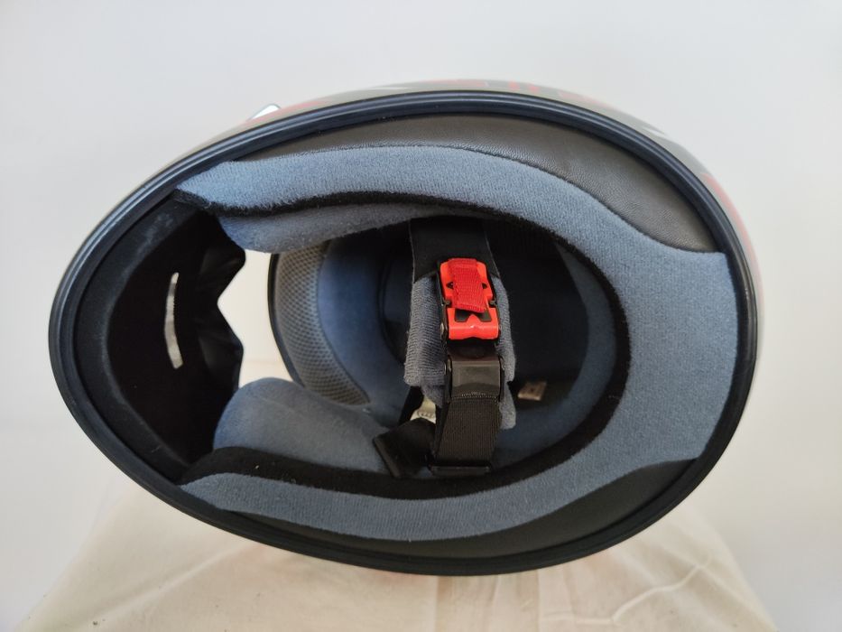 Каска за мотор BOX размер S