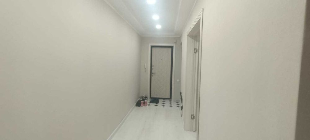 Продам трехкомнатную квартиру