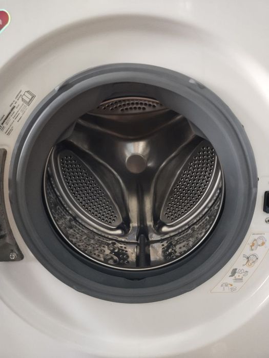 LG 6kg kirmoshina sotiladi xolati yaxshi hech qanaqa aybi yoʻq