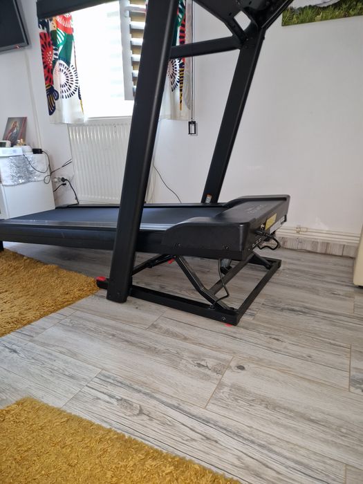 Banda alergare Domyos T540C  cu inclinare 20 de trepte/150 trepte viteza pana la 16km/h
