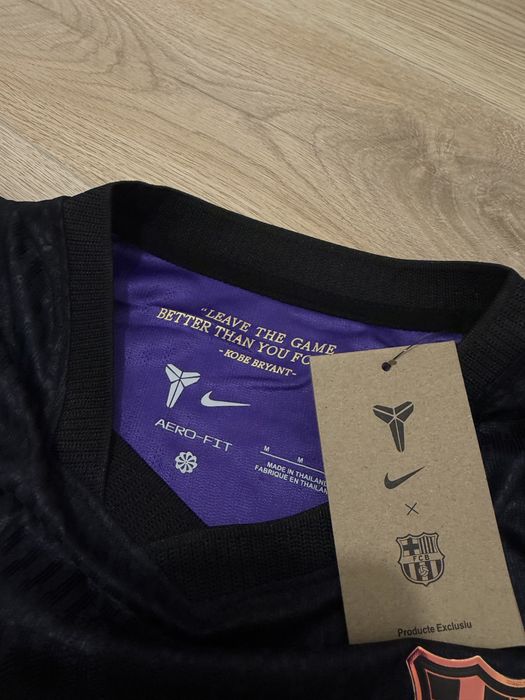 Tricoude fotbal Barcelona Kobe Rodri 16 Rodrigo Nike marime M nou uefa champions league