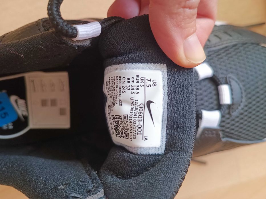 Оригинални Nike air heights 38,5