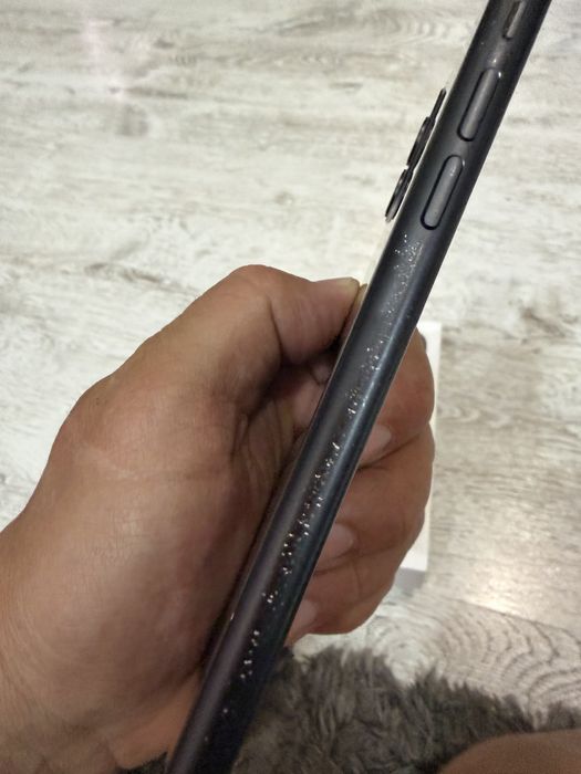 iPhone11 Използван 4 години