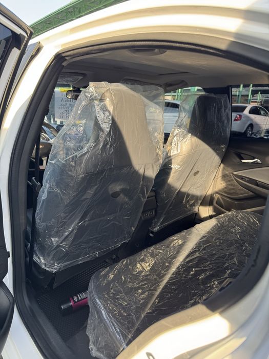 Onix premier 2023 kraska toza bir qol 25.000Km