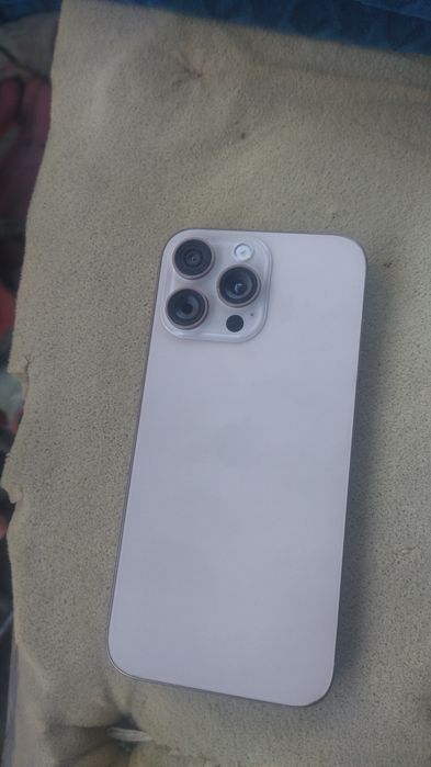 iPhone 16 pro mak