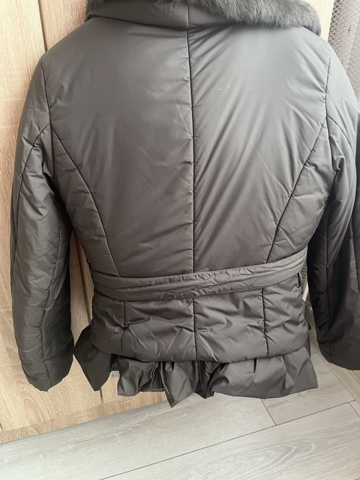 Дамско яке с яка от естествен косъм