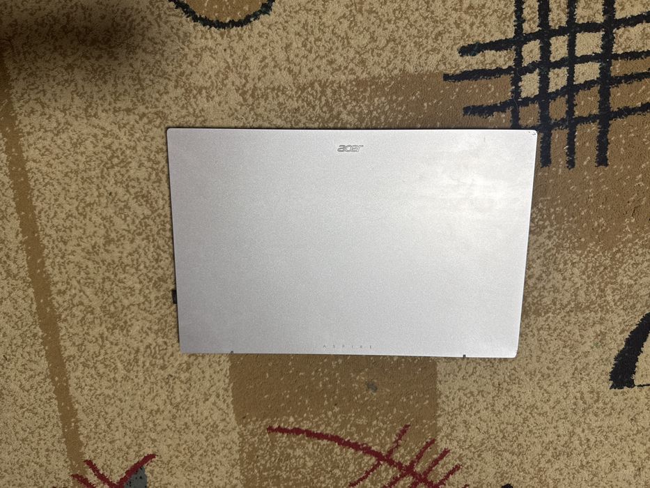 Тонкий ноутбук Acer Aspire 3