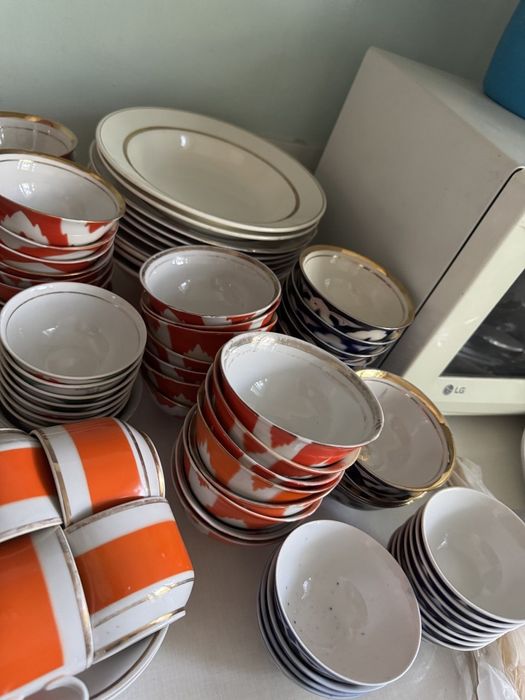 Посуда разная, пиала, тарелки
