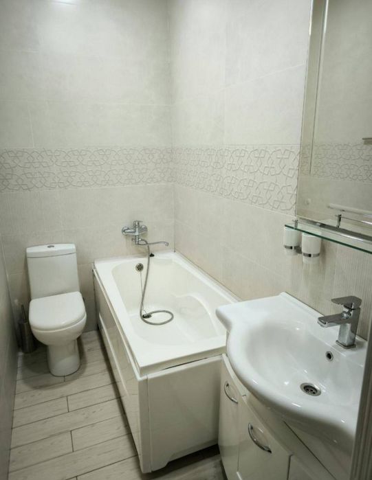 Продается 3х ком квартира, ор-р: ул. С.Азимова/Японское пос-во, 103м²