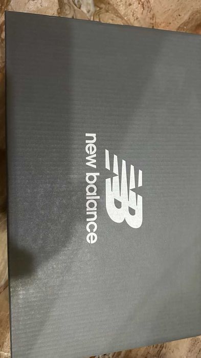 Продавам мъжки маратонки NEW BALANCE размер 41,5