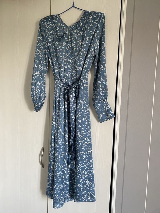 Дизайнерское платье