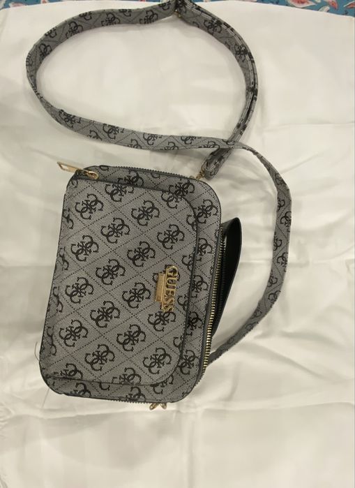 Стильная сумка GUESS с длинной ручкой