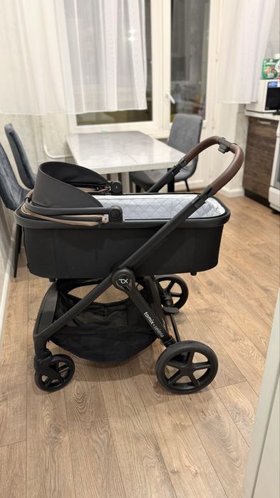 Коляска  марки “tomix” Selena