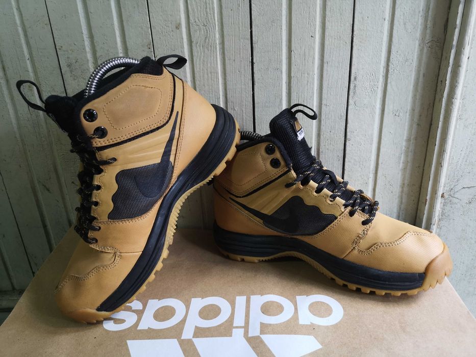 ''Nike Dual Fusion Hills Mid''оригинални маратонки 36 номер