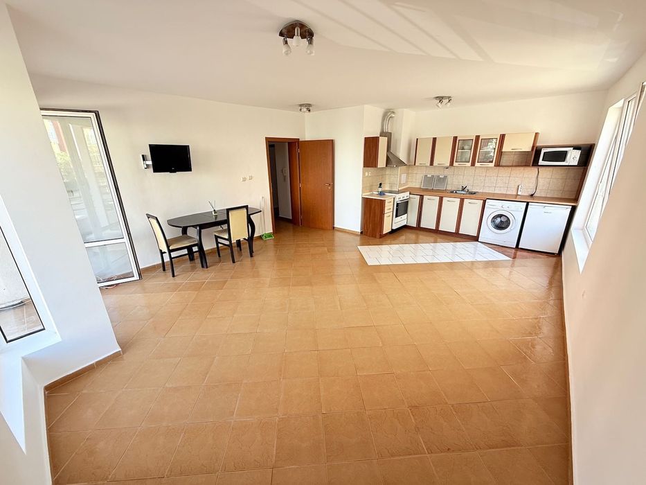 Продава се Двустаен апартамент в к.к. Слънчев бряг - 85 кв.м за 989 €/кв.м - Снимка #9