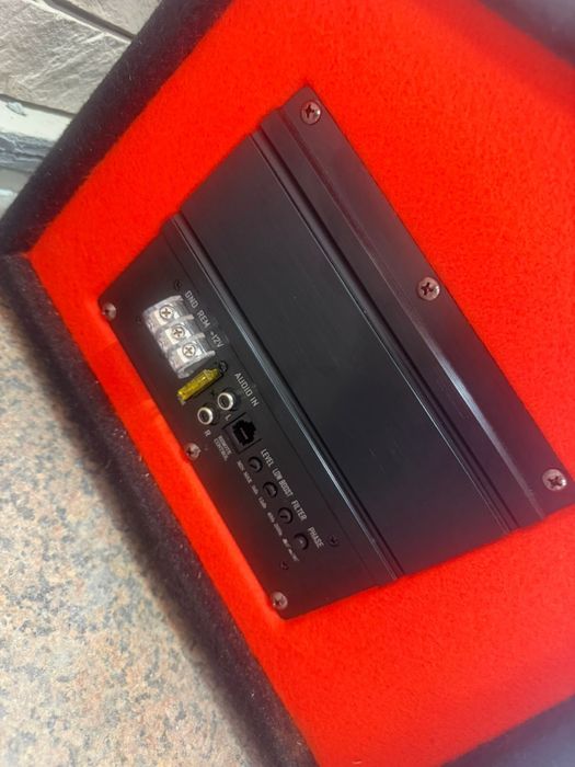 Продам саббуфер!!