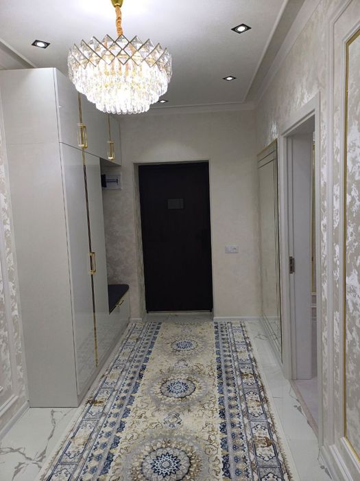 Gagarinda 3x xonali uy sotiladi.