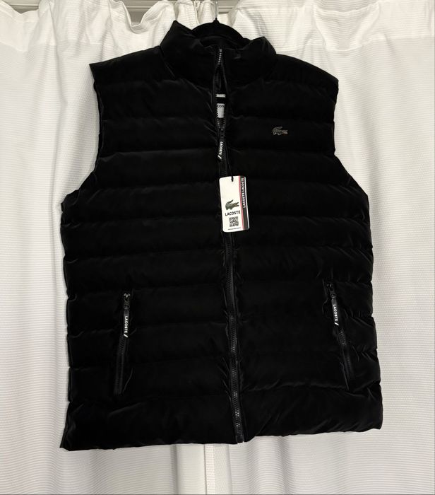 Vesta Lacoste ! Toate marimile disponibile !