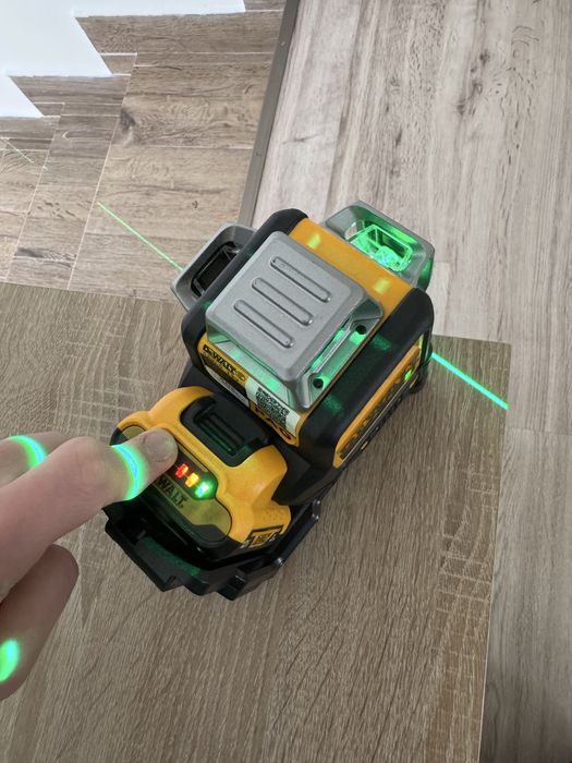 NIVELA laser DEWALT 360 12V 2Ah NOUA
