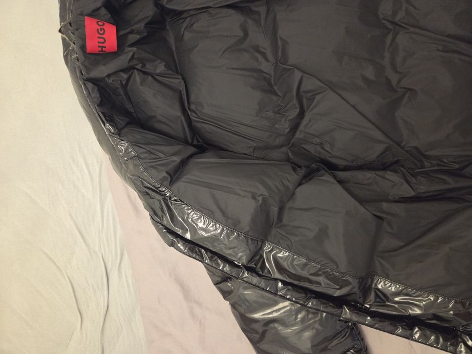 Geacă puf HUGO Biron Puffer Jacket lucioasă – Originală, ca nouă