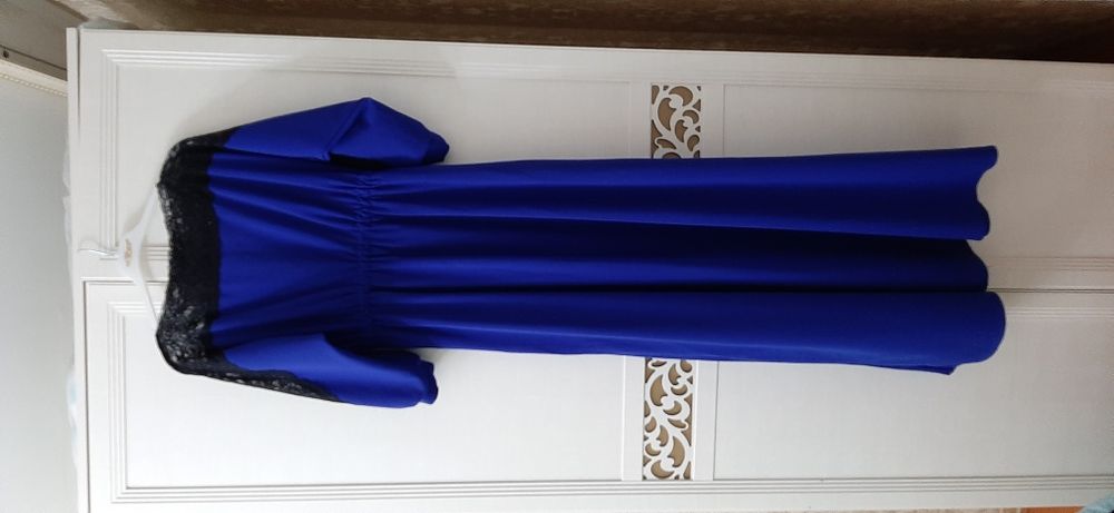 Продаю платья, размеры 52, 54