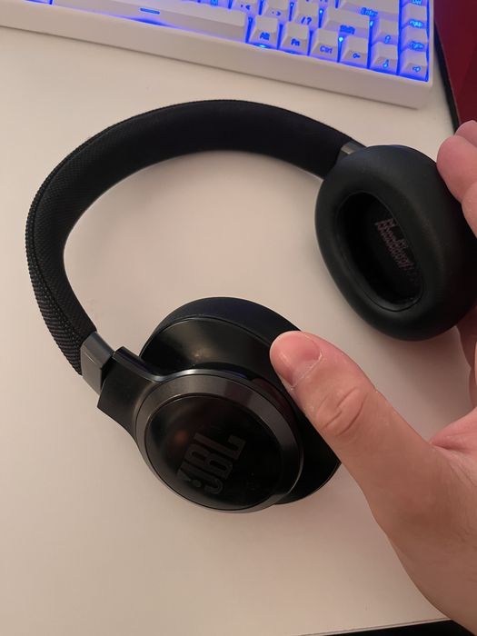 Наушники jbl live 660nc