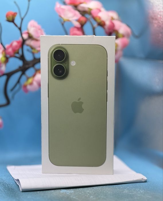 НОВ!!! Apple iPhone 17, 256GB, 5G, Sage + подарък адаптер Apple