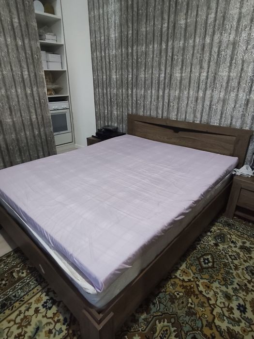 Продается спальный гарнитур