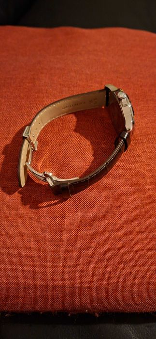 Продавам чисто нов часовник Certina