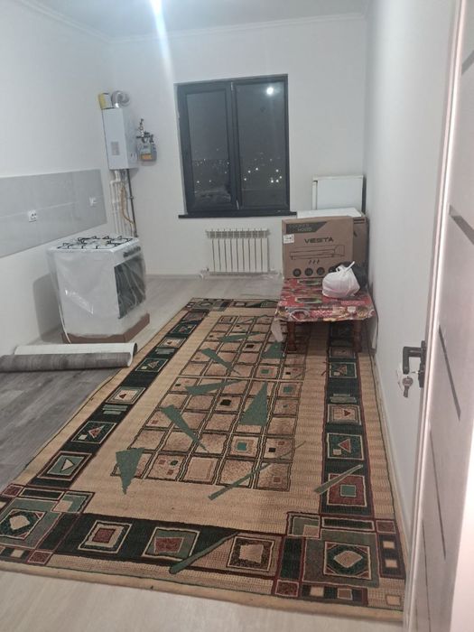 Kvartira 2-xonali 70kv