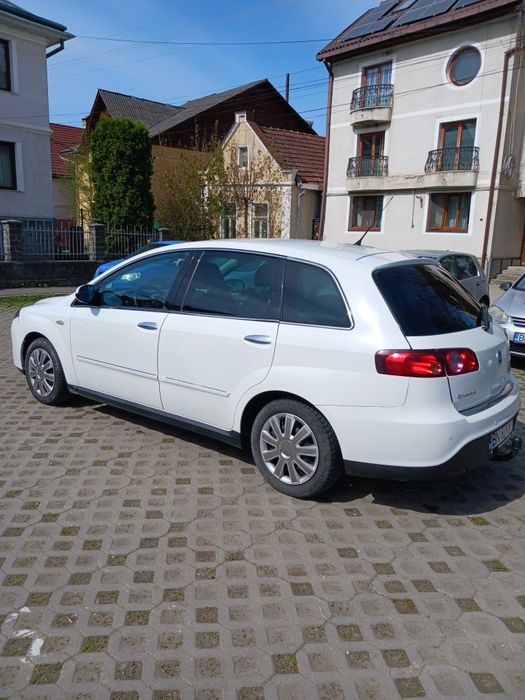 Vând Fiat Croma 1,9 JTD