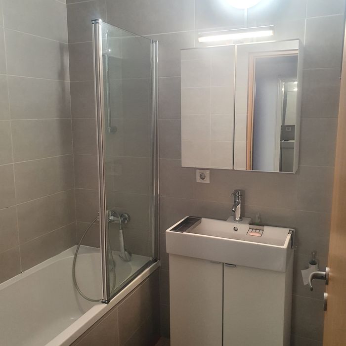 Dau in chirie Ap  2 Cam Str Traian- Untold - Electric