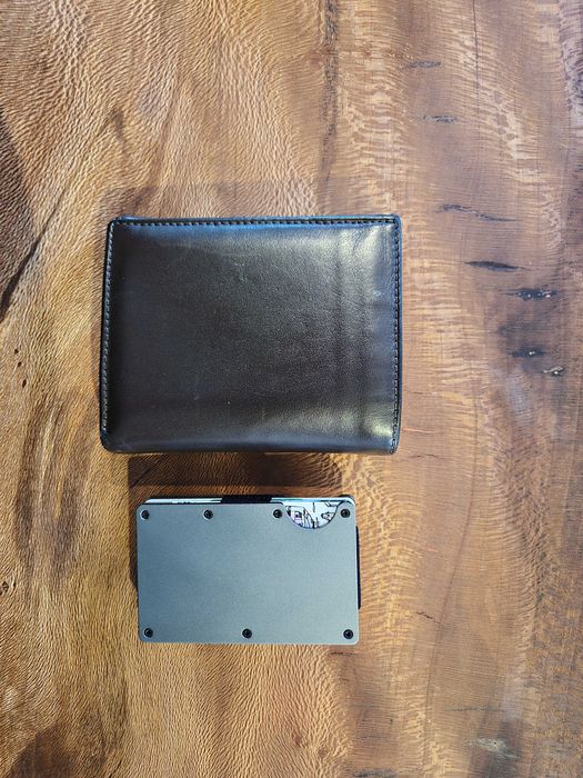 Метален портфейл RFID